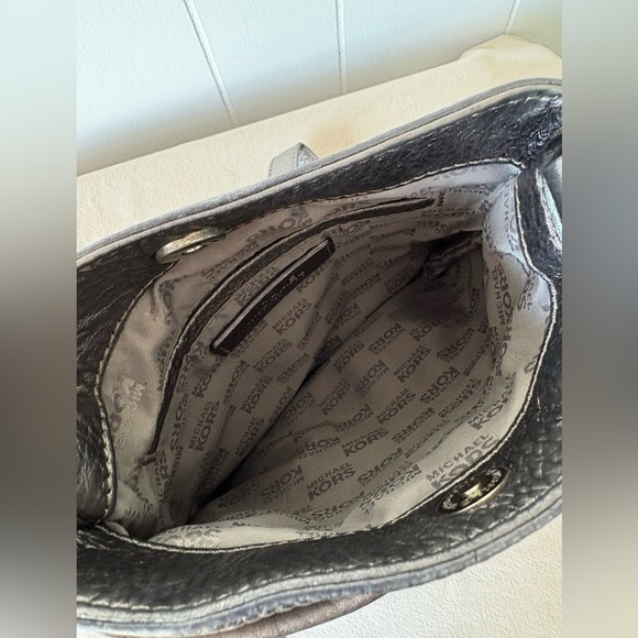 Michael Kors Metallic Leather Crossbody Bag - Picture 9 of 11